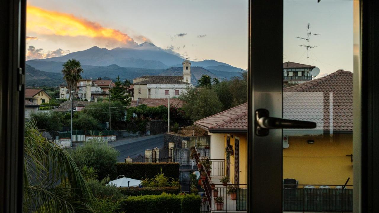 Zaffiro Lavico Rooms Etna Nature Sea Ачиреале Екстер'єр фото