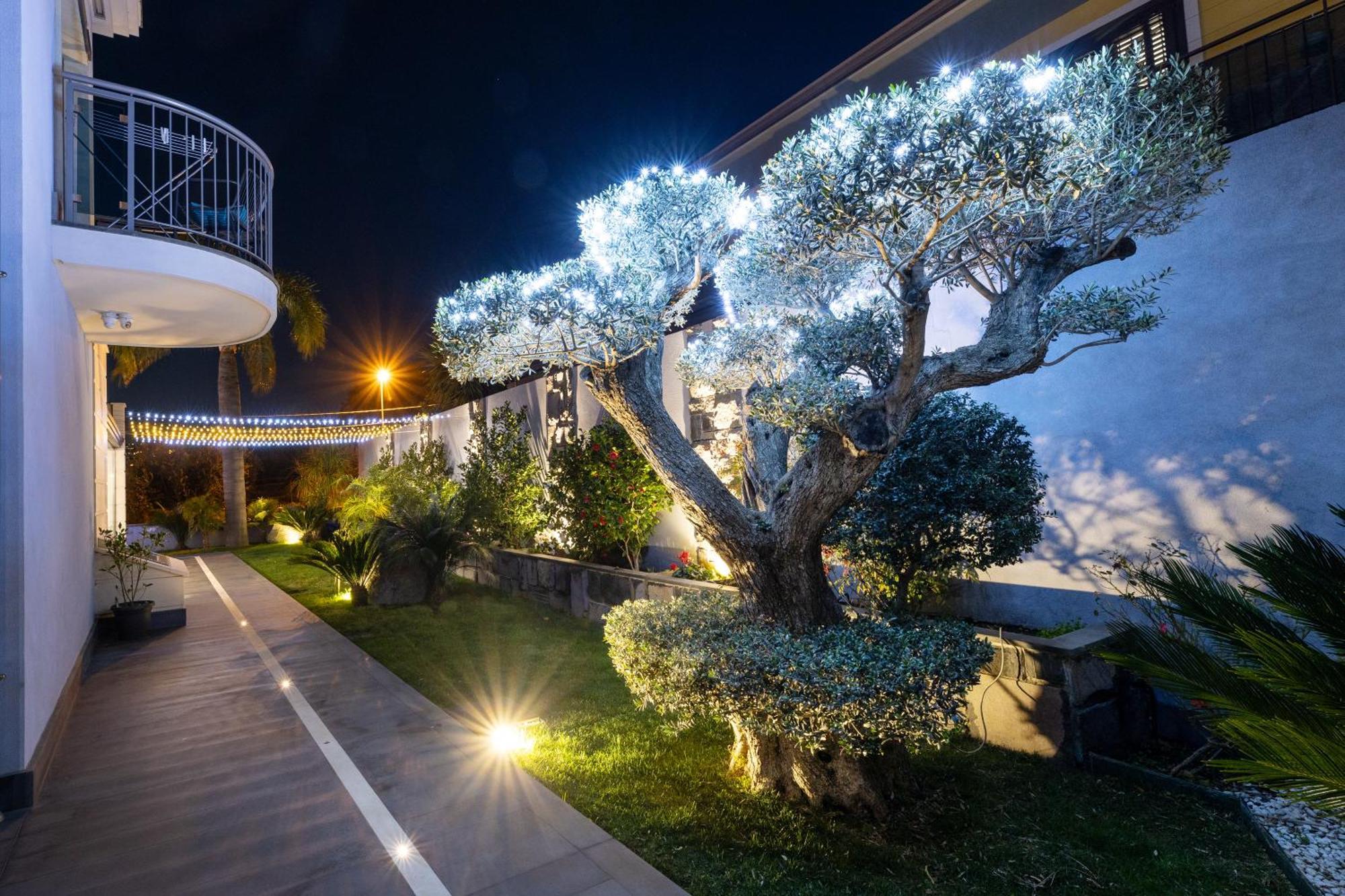 Zaffiro Lavico Rooms Etna Nature Sea Ачиреале Екстер'єр фото